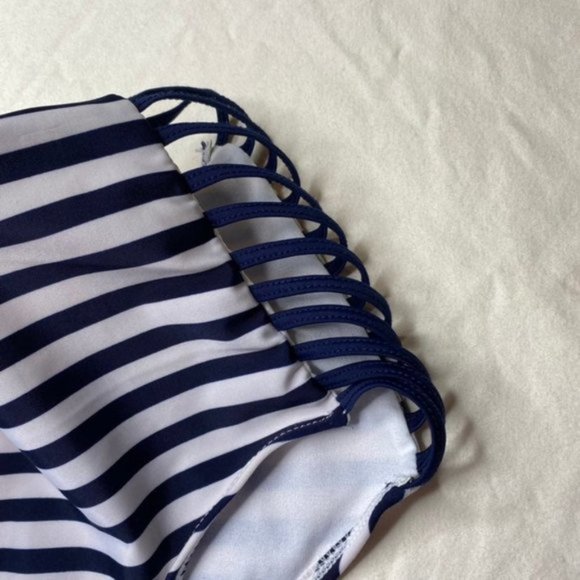 Unbranded Navy Blue and White Striped Bikini Bottoms - Picture 3 of 4